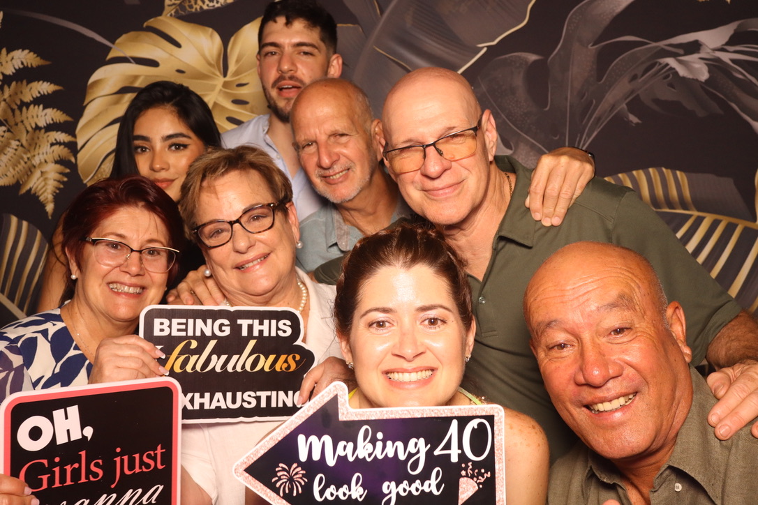 Photobooth para cumpleaños durante un evento en el Gran Montreal