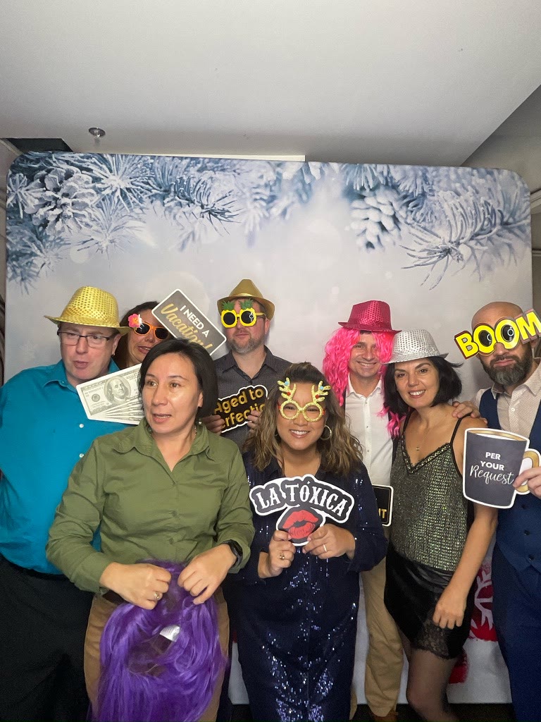 Photobooth corporativo en Hotel Montreal Metropolitan durante un evento en el Gran Montreal