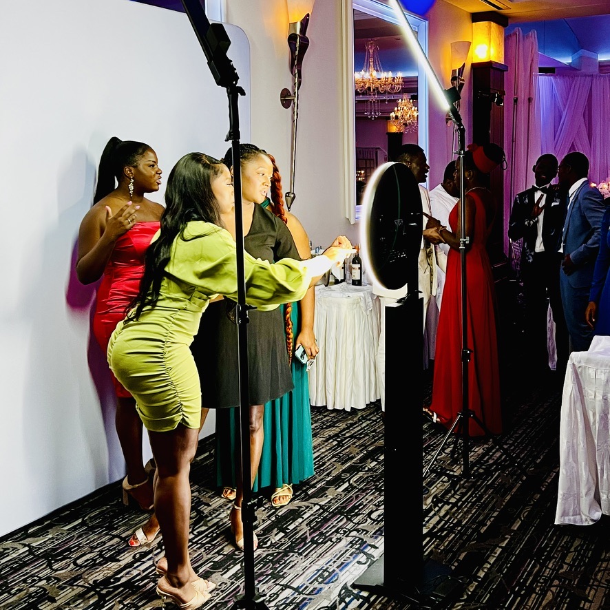 Renta de photobooth en Le Crystal, Montreal durante un evento en el Gran Montreal