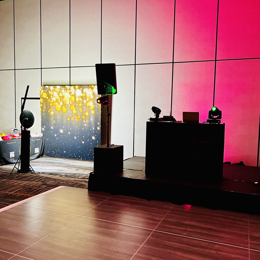 Corporate Photo Booth at Sheraton Laval at a real event in Greater Montreal